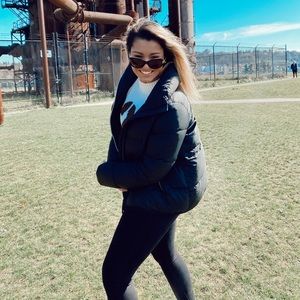 Meet your Posher, Melissa